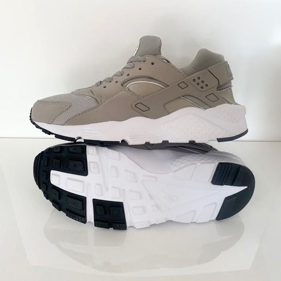 Nike Air Guarache Run PRM - Picture 7 of 9